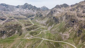 Foto de la carretera de acceso a Ordino Arcal&iacute;s, Andorra. 