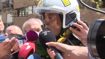 El jefe de Bomberos de Madrid: "Hemos rescatado cinco personas entre fachada y el interior"