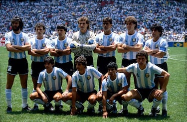 Pumpido, Brown, Cucciuffo, Ruggeri, Giusti, Olarticoechea, Batista, Enrique, Maradona, Burruchaga y Valdano fueron los once elegidos por Carlos Bilardo para jugar la final de la Copa del Mundo. En definitiva:: Maradona y diez más.