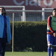 Beccacece: "Gonzalo Jara está feliz en la U y se quiere quedar"