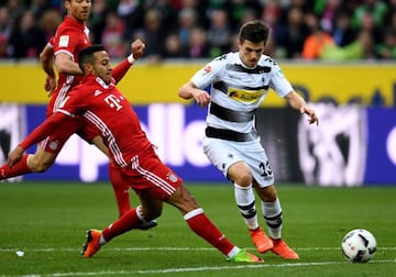 Thiago Alcántara in action for Bayern against Borussia Mönchengladbach last weekend.