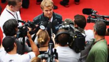 Nico Rosberg comparece ante la prensa.