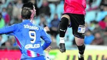 <b>ACERTADO. </b>El meta paraguayo tuvo una gran actuación ante el Getafe con el Valladolid.