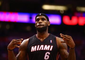 LeBron James (Miami Heat) durante el partido ante Phoenix Suns.