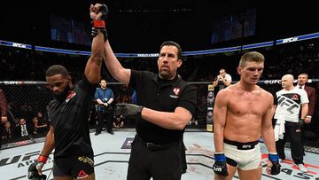 Woodley se apuntó el desempate para seguir reinando