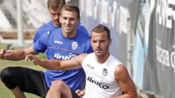 Soldado trabajó ayer en Paterna con sus compañeros.