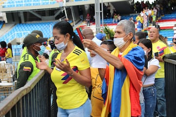 Cientos de seguidores de Freddy Rincón acudieron al Pascual Guerrero para despedir y homenajear al Coloso de Buenaventura.