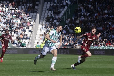 Fuentes, otro delantero de dobles figuras