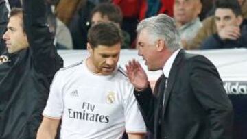 DE VUELTA EN EL BERNABÉU. Xabi, el pasado miércoles con Ancelotti.