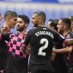 Sabadell y Tenerife quieren subirse al tren de la permanencia