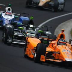 Alonso cierra el año de los 11 abandonos y los 400 km/h