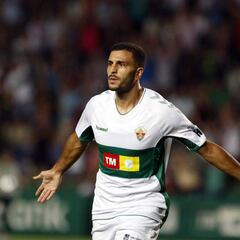 Un tempranero gol de Yacine pone la primera del Elche en casa