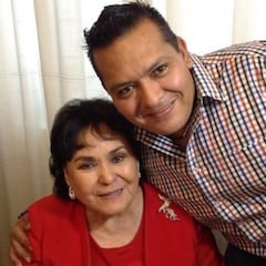 Quién es Gustavo Briones, el sobrino de Carmen Salinas que ha estado al pendiente de su salud