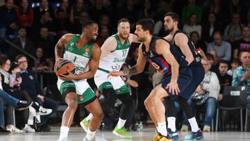 BARCELONA, SPAIN - MARCH 02: Isaiah Taylor, #1 of Zalgiris Kaunas competes with Nicolas Laprovittola, #20 of FC Barcelona during the 2022-23 Turkish Airlines EuroLeague Regular Season Round 26 game between FC Barcelona and Zalgiris Kaunas at Palau Blaugrana on March 02, 2023 in Barcelona, Spain. (Photo by Rodolfo Molina/Euroleague Basketball via Getty Images)