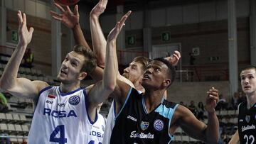 Adams Sola, del Movistar Estudiantes, durante un partido de la Champions contra el Rosa Radom.