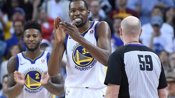 La NBA reconoce ¡tres faltas! decisivas de Durant a LeBron