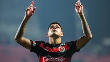 El delantero argentino de Xolos acept&oacute; el inter&eacute;s de la MLS y se convertir&iacute;a en nuevo futbolista del New England Revolution.