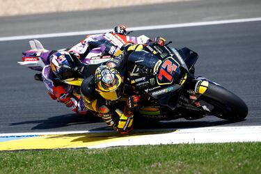 Marco Bezzecchi durante la carrera.