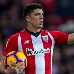 Capa: "Que me comparen con Cafú me hace mucha gracia"