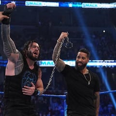 The Usos regresan a SmackDown para ayudar a Roman Reigns