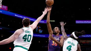 Ni la exhibici¨®n de la estrella permiti¨® la victoria de los Suns. Los Warriors, sin Curry, se l¨ªan ante los Spurs. Ganan Clippers, Hornets, Nuggets y Blazers.