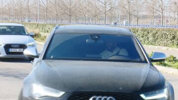 ¿De qué se reía Karim Benzema al entrar en Valdebebas?