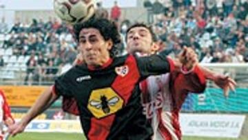 <b>EMPATE</b>. Algeciras y Rayo terminaron 2003 con una igualada en el Nuevo Mirador.