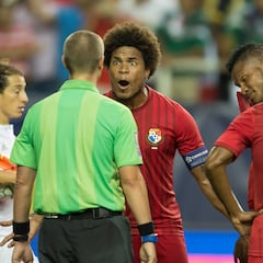 La vez que Panamá casi abandona un partido contra México