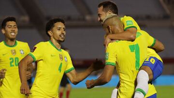 Richarlison celebra su gol contra Uruguay.