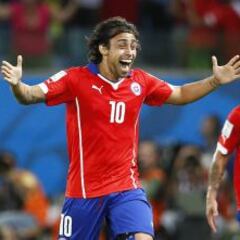 Jorge Valdivia abre la puerta para un retorno a la Selección