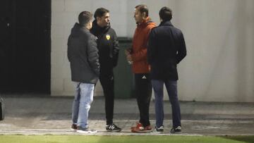 Marcelino, Anil Murthy y Longoria, el domingo en Paterna.