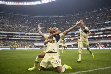 América tenía la ventaja en la serie, pero convirtió la misma en un marcador global de escándalo. Ante la mirada de un estadio Azteca completamente lleno, humilló a su rival para ingresar a la Final de la Liga MX.