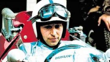 <b>HÉROE ROJO. </b>Surtees consiguió sus grandes éxitos con Ferrari... como quiere hacerlo Rossi.