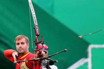 El español Antonio Fernández, eliminado en octavos de tiro con arco.