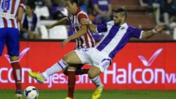 INFRANQUEABLE. Manquillo pudo con Rama durante el tramo final del partido.