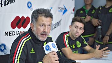 El estratega reconoció sus errores ante Chile y espera no volver a cometerlos en el partido de mañana ante El Salvador.