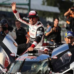 El presidente de Toyota pide perdón por la descalificación