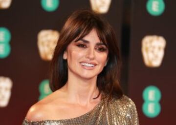 Penélope Cruz brilló en la alfombra roja de los premios británicos.