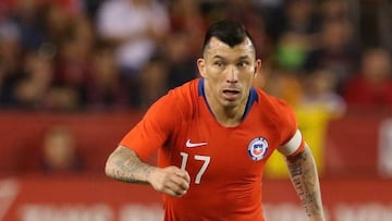 Medel a Boca: su esposa no quiere saber nada