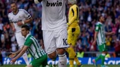 Özil afina para Dortmund