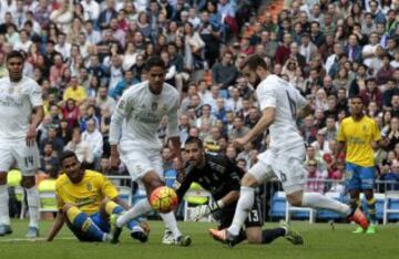 Kiko Casilla.