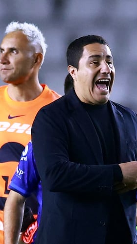 ¿Es Efraín Juárez el culpable de todo en Pumas?