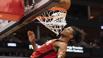 El nuevo fiasco de los Lakers les llega en una noche salvada