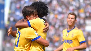 Juan Cuadrado se alista para el partido contra Fiorentina.