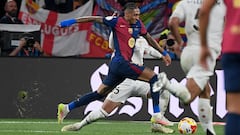 “No es penalti a Raphinha, se tira”