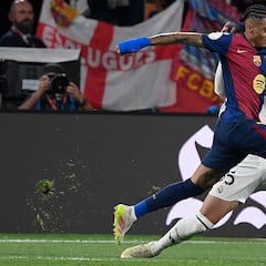 “No es penalti a Raphinha, se tira”