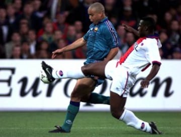 El 14 de Mayo de 1997, el Barcelona se enfrent¨® al Par¨ªs Saint Germain en la final de la Recopa de Europa. Donde tr¨¢s un tanto de Ronaldo consigui¨® la victoria. Ser¨ªa el primer t¨ªtulo europeo de Ronaldo.
