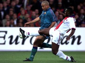 El 14 de Mayo de 1997, el Barcelona se enfrentó al París Saint Germain en la final de la Recopa de Europa. Donde trás un tanto de Ronaldo consiguió  la victoria. Sería el primer título europeo de Ronaldo.