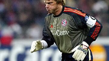 <B>¡SOPLA!</b>. Esto debió decir Kahn tras el gol qeu se comió. Roberto Carlos se reía. ¡Ni Beckhambauer se lo creía!