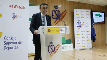El presidente de ADESP José Hidalgo interviene durante un acto en el CSD.